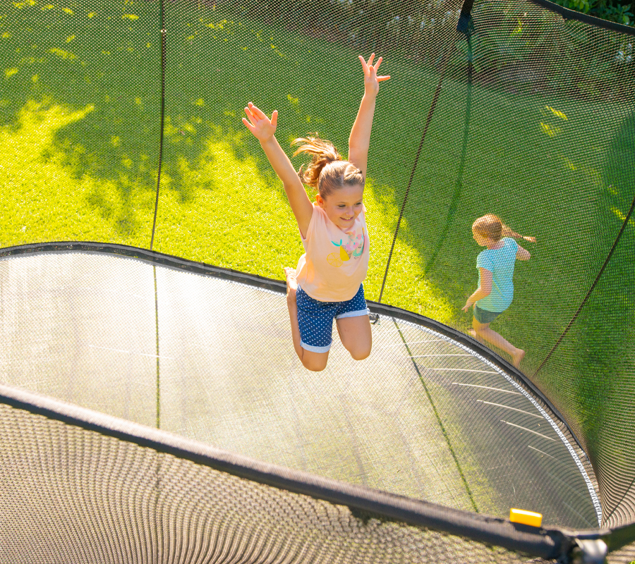 o92_oval-trampoline-top-view_900x800