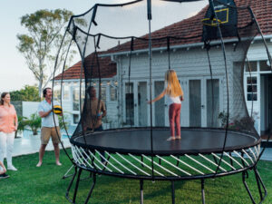 R79 Medium Round Springfree Trampoline