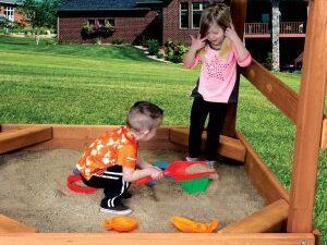 Sandbox w/ Seats