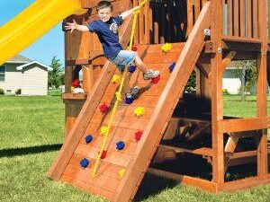 Rock Wall, Clubhouse